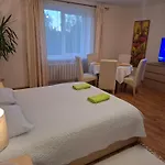 Apartamentai šalia Baseino Aparthotel