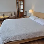 Apartamentai šalia Baseino 3*