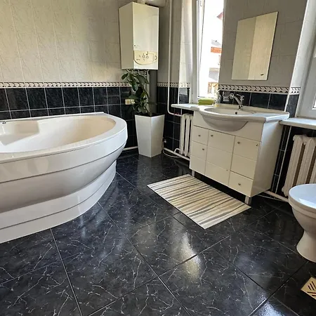 Apartamentai Salia Baseino