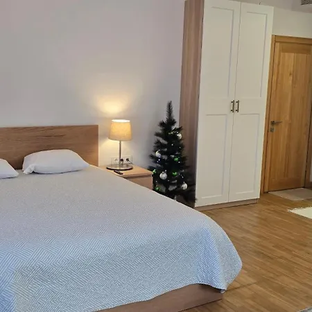 Apartamentai Salia Baseino