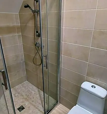 Apartamentai Salia Baseino 팔랑가