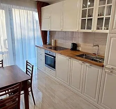 Apartamentai Salia Baseino 3* 팔랑가