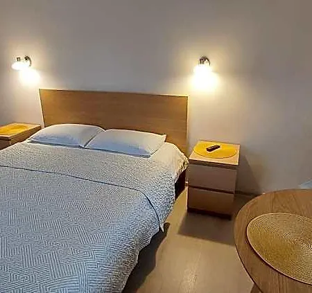 Apartamentai Salia Baseino 아파트호텔