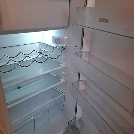 Apartamentai Salia Baseino 3* 팔랑가