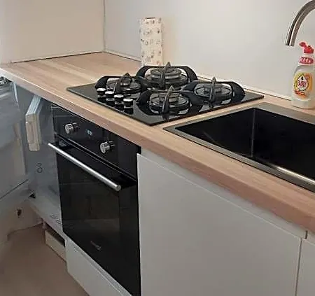 Apartamentai Salia Baseino 3*