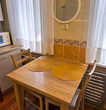 Apartamentai Salia Baseino 아파트호텔 3*
