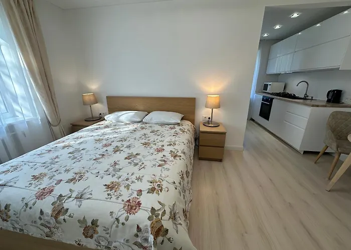 Apartamentai Salia Baseino Апарт-готель Паланга